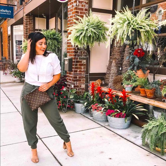 Green jogger pants - Picture 1 of 6